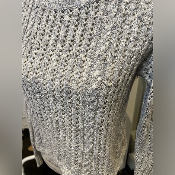 CAPSULE WARDROBE BUNDLES AVAILABLE - Picture 6 of 7